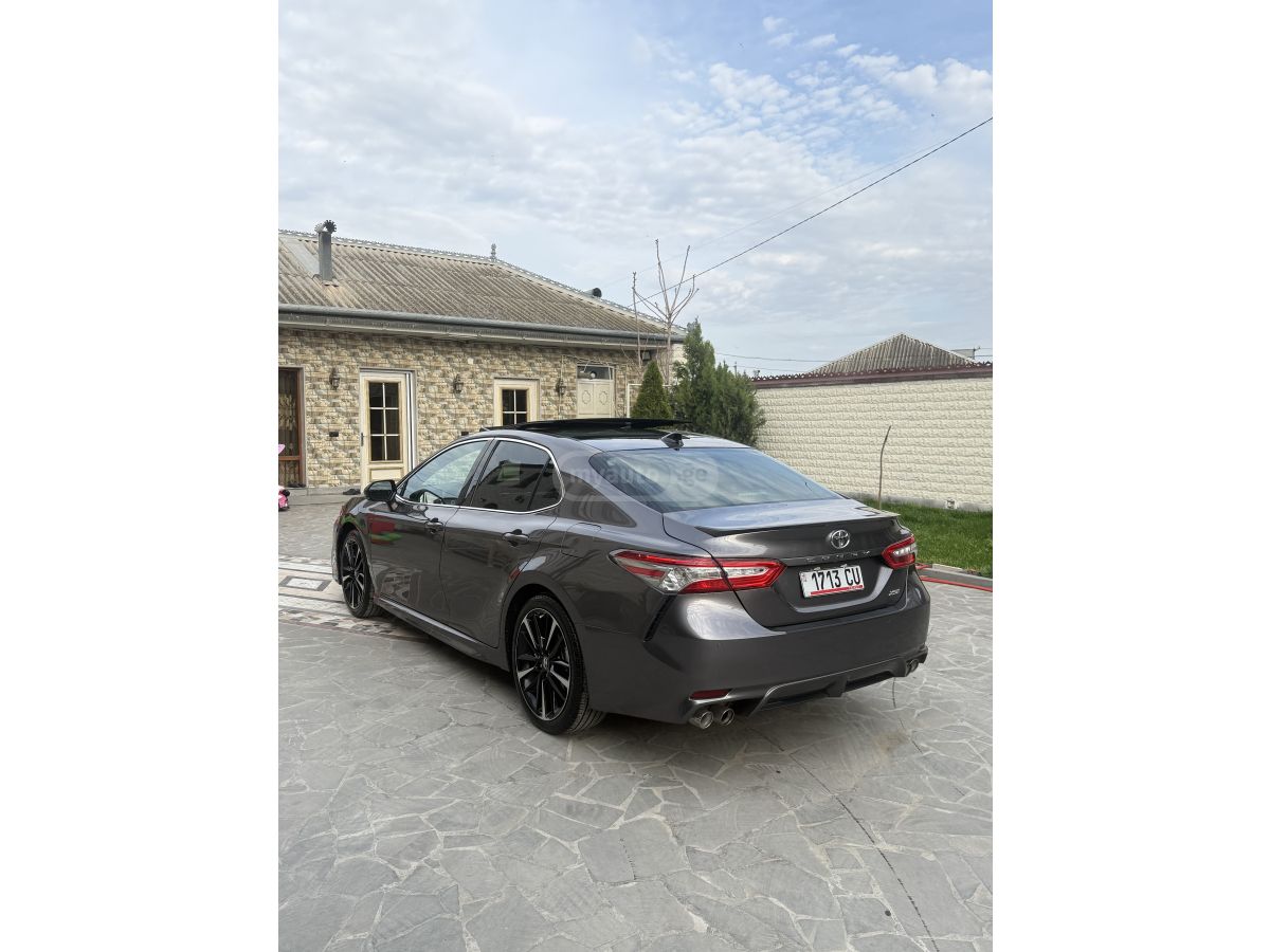 Toyota Camry - фото 6