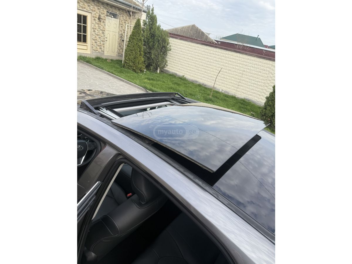 Toyota Camry - фото 9