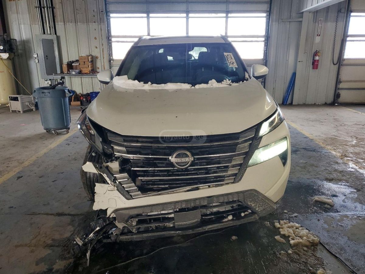 Nissan Rogue - фото 5