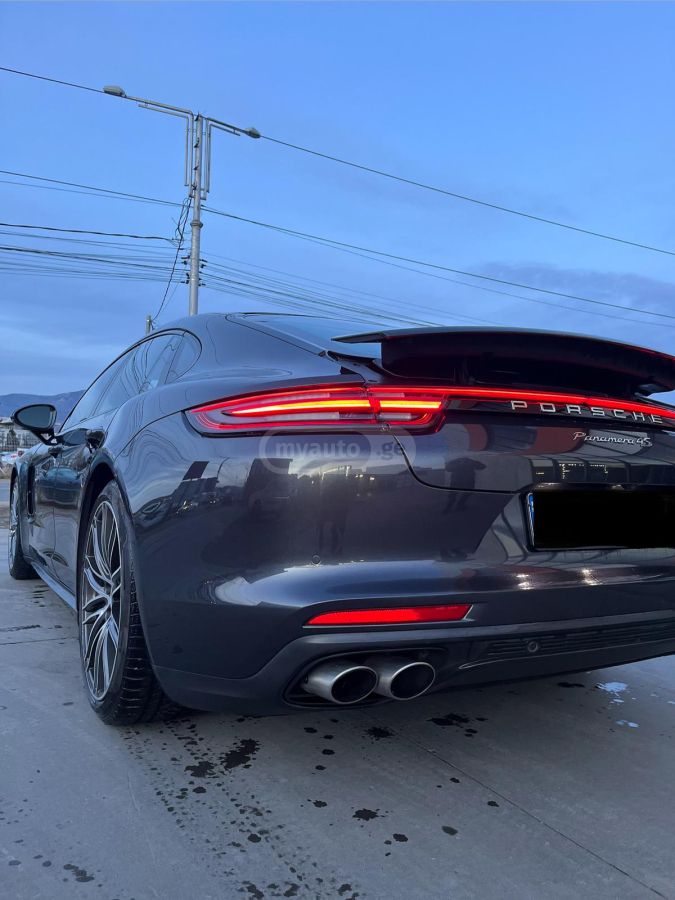 Porsche Panamera - фото 10