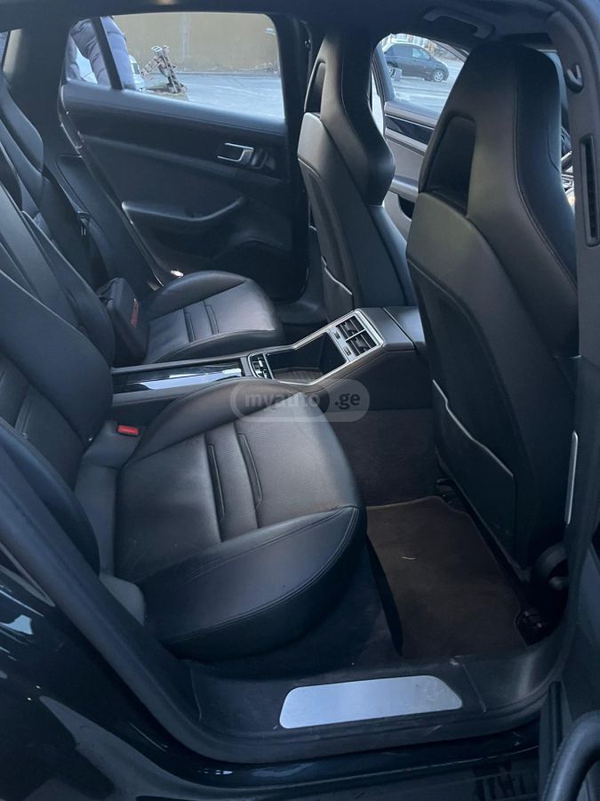 Porsche Panamera - фото 7