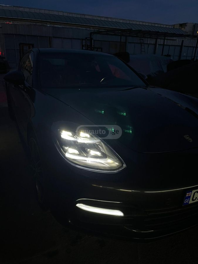 Porsche Panamera - фото 8