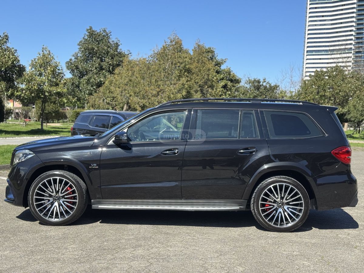 Mercedes-Benz GLS 63 AMG - фото 6