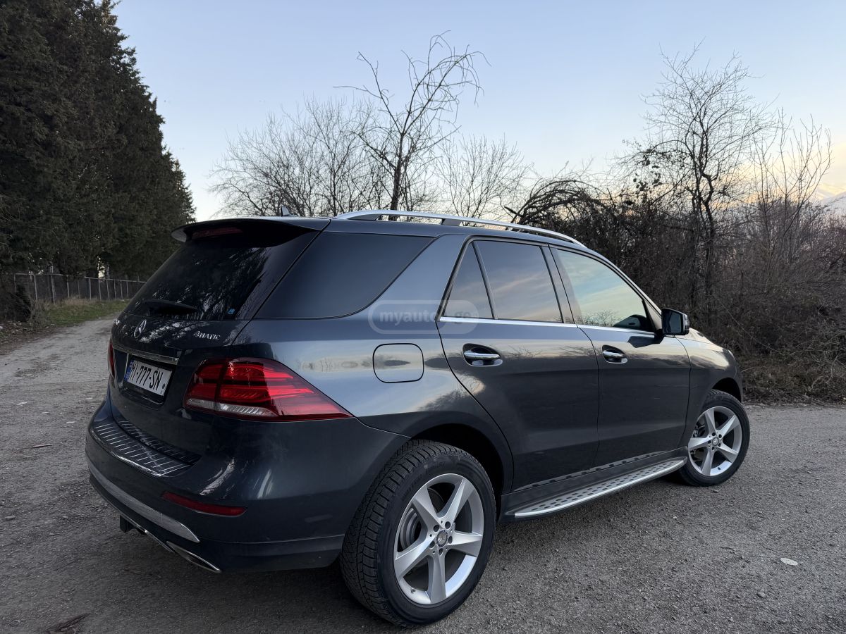 Mercedes-Benz GLE 350 - фото 2