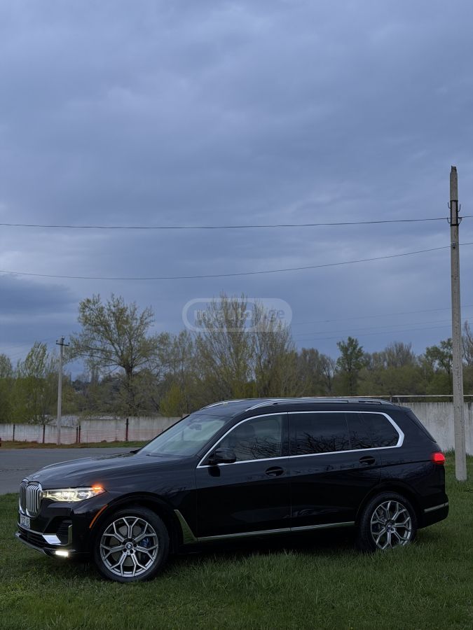 BMW X7 - фото 3