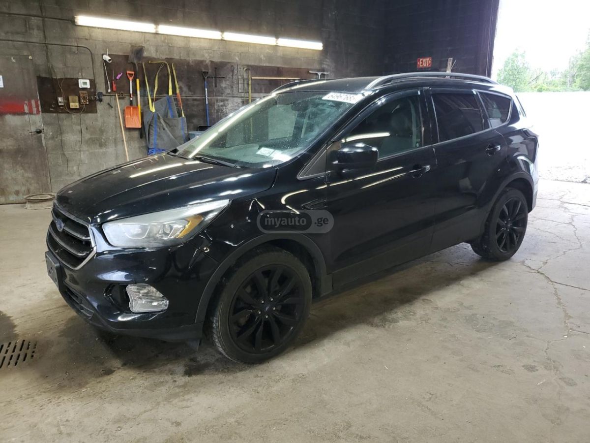 Ford Escape - фото 1