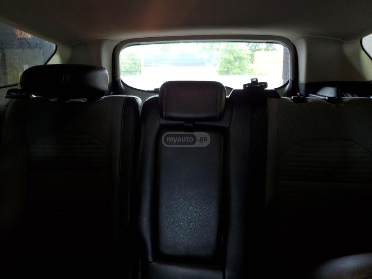 Ford Escape - фото 12