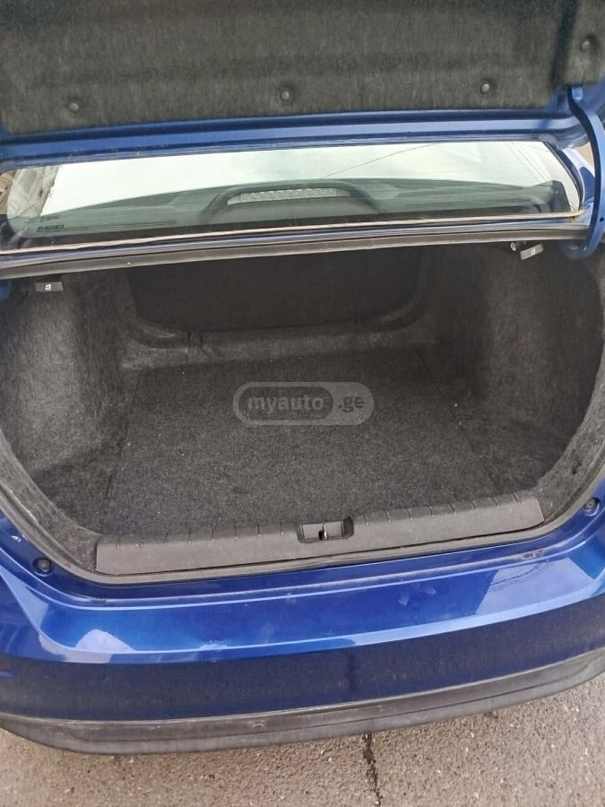 Honda Insight - фото 10