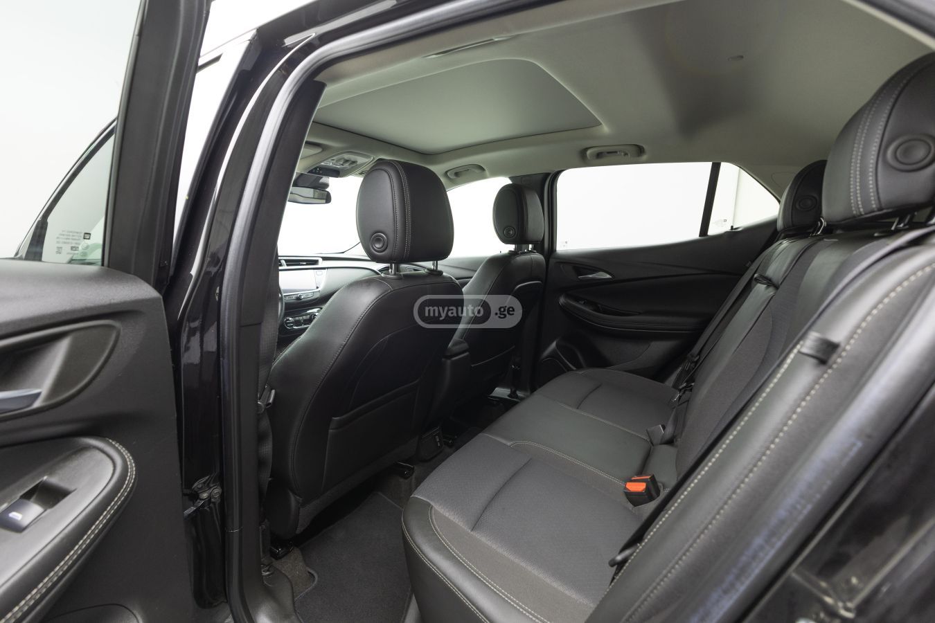 Buick Encore - фото 8