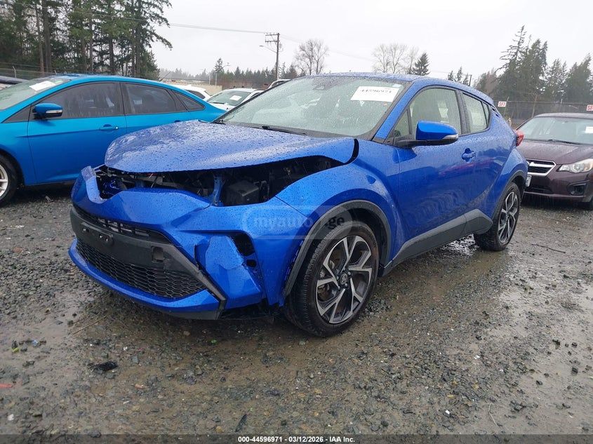 Toyota CHR - фото 1