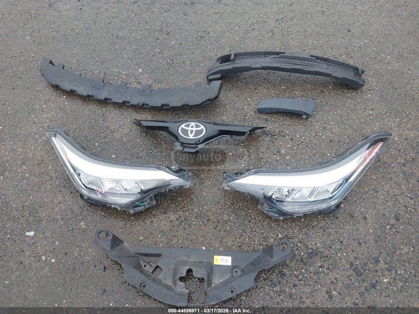 Toyota CHR - фото 12