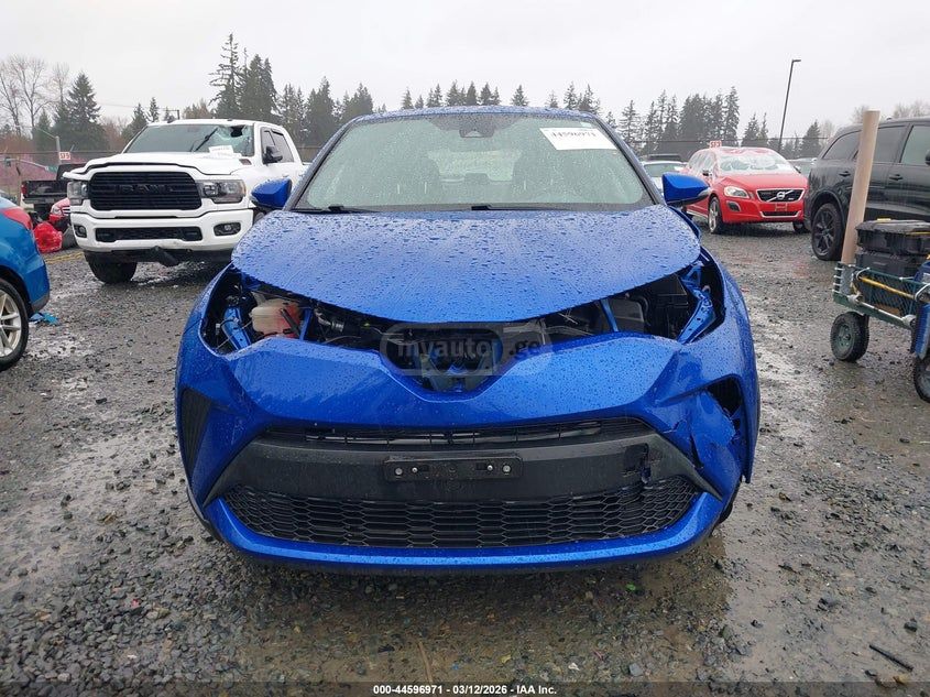 Toyota CHR - фото 2