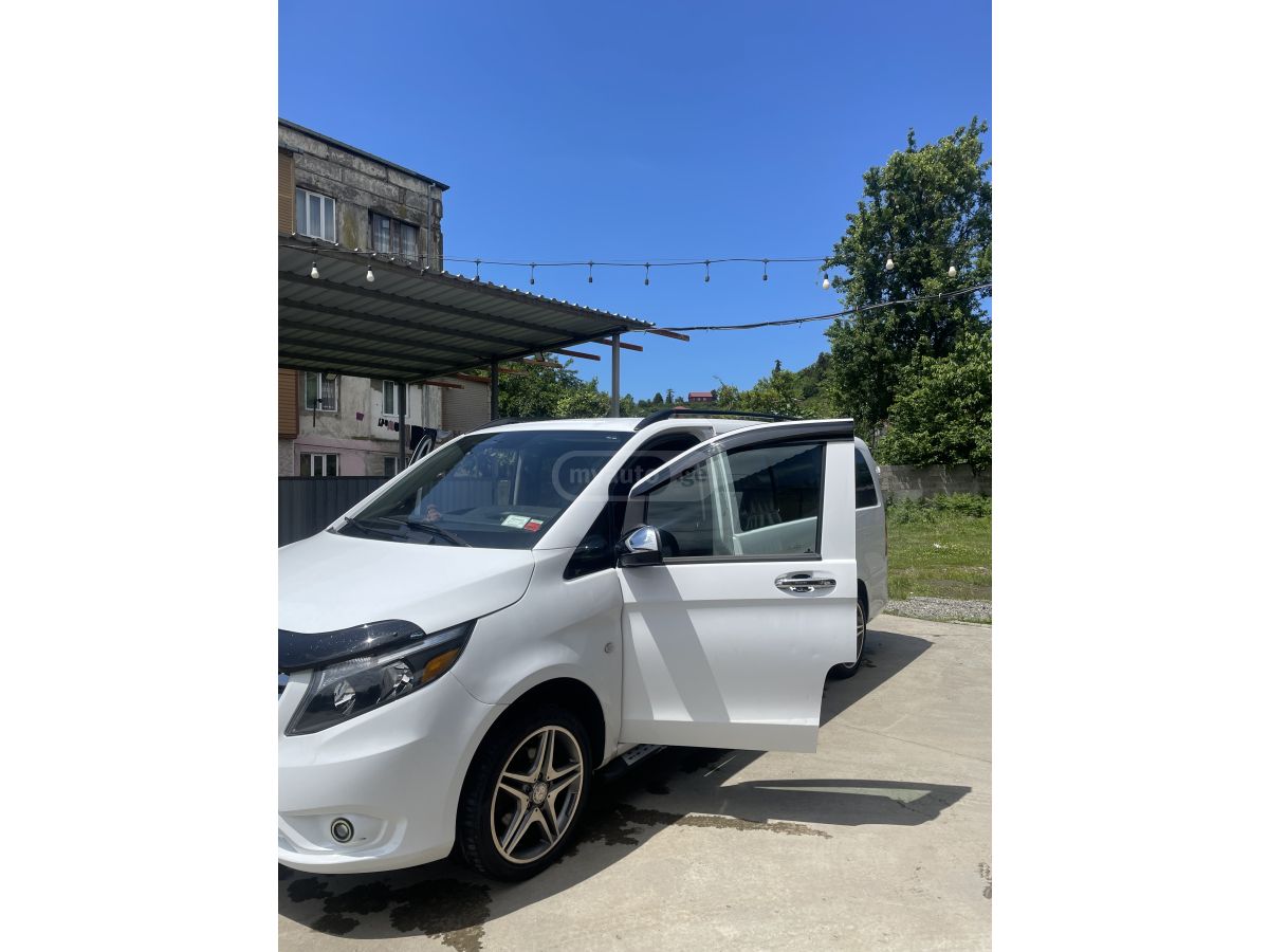 Mercedes-Benz Metris Passenger Van - фото 2