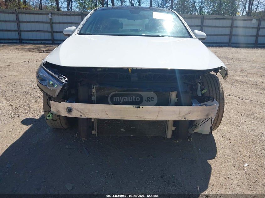 Mercedes-Benz A 220 2021 — миниатюра 6