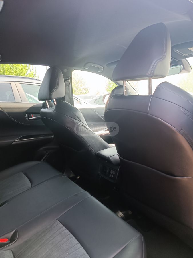 Toyota XLE 4dr All-Wheel Drive CVT — миниатюра 10