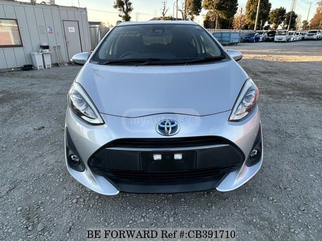 Toyota Aqua - фото 2