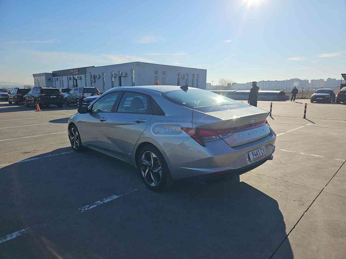 Hyundai Hyundai Elantra — миниатюра 9
