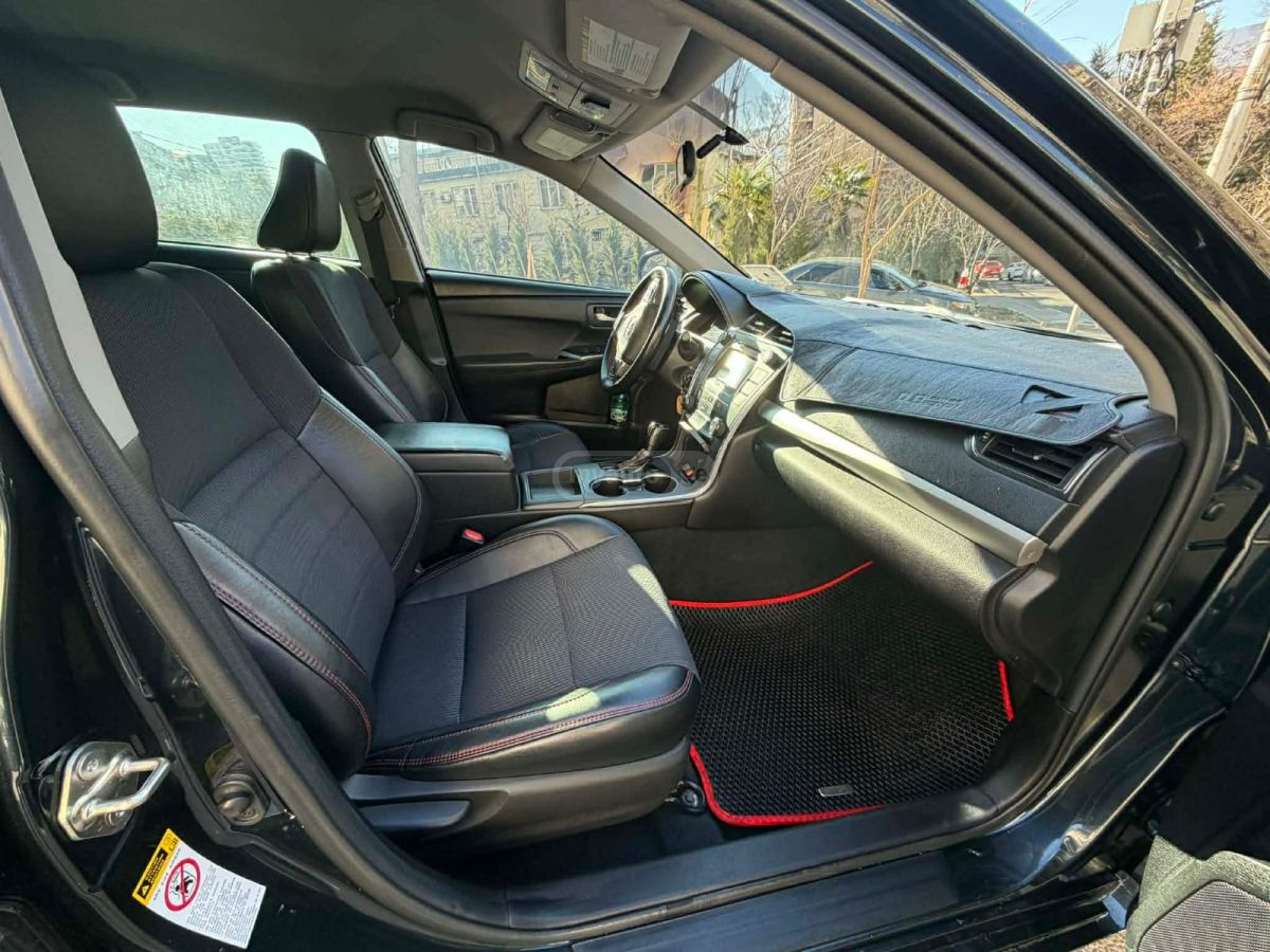 Toyota Camry - фото 12