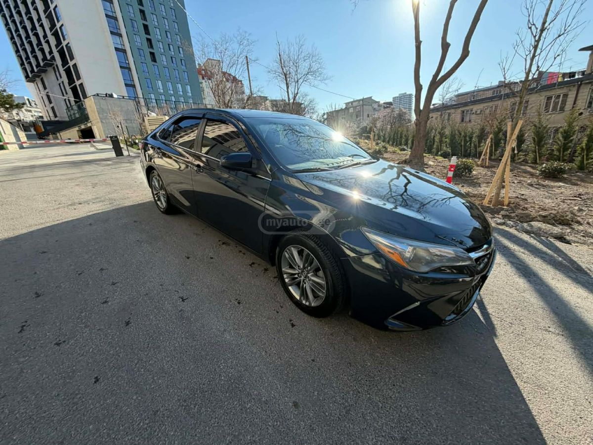Toyota Camry - фото 8