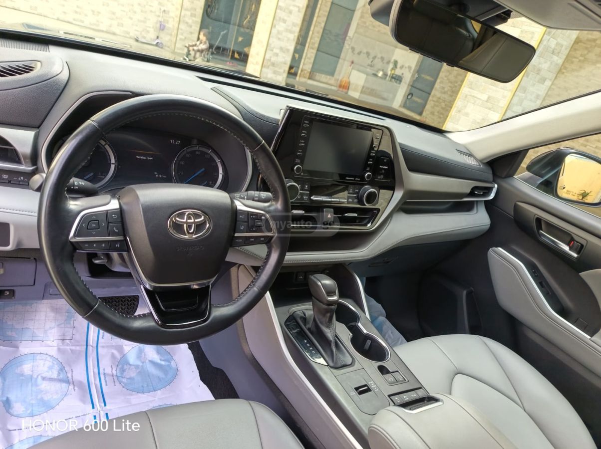 Toyota Highlander - фото 11