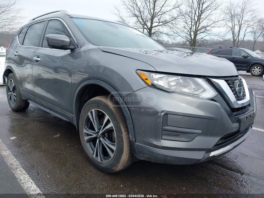 Nissan Rogue - фото 1