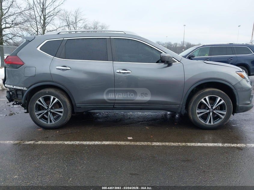 Nissan Rogue - фото 13