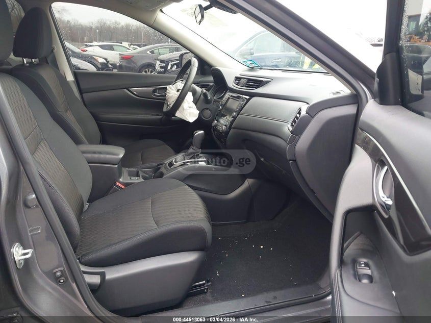 Nissan Rogue - фото 5