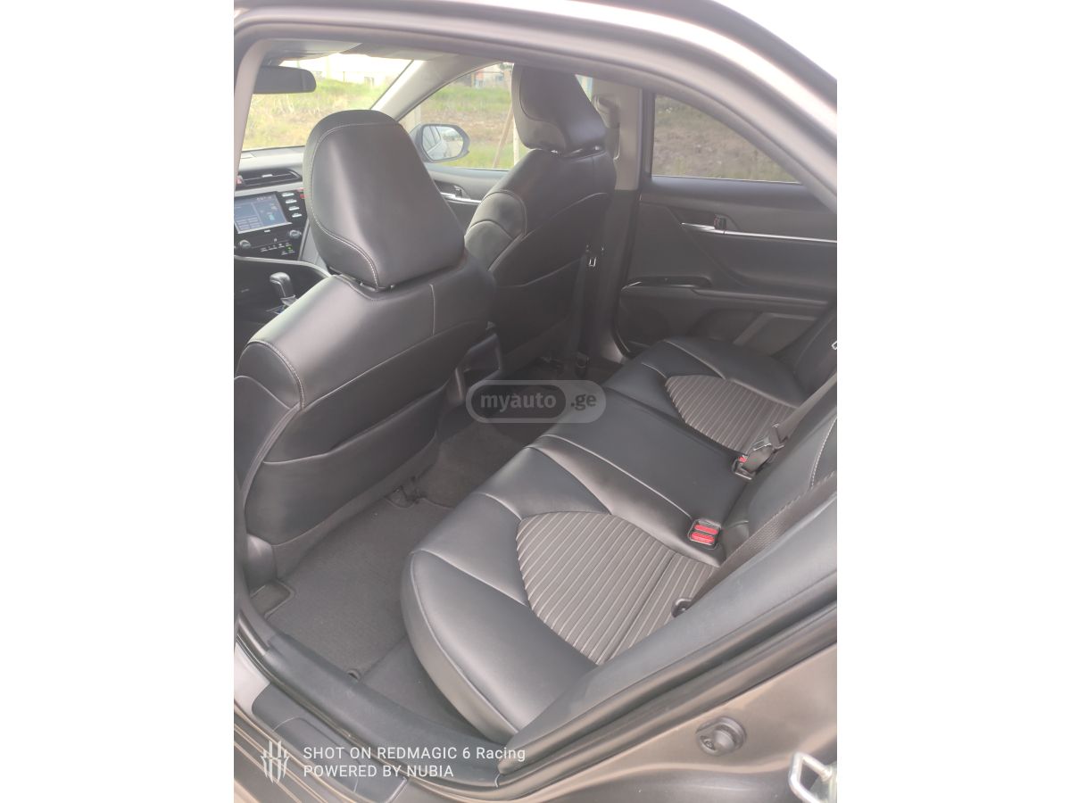 Toyota Camry - фото 11