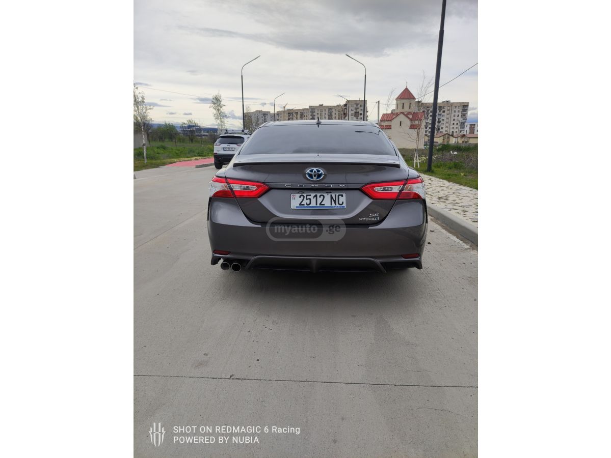 Toyota Camry - фото 4