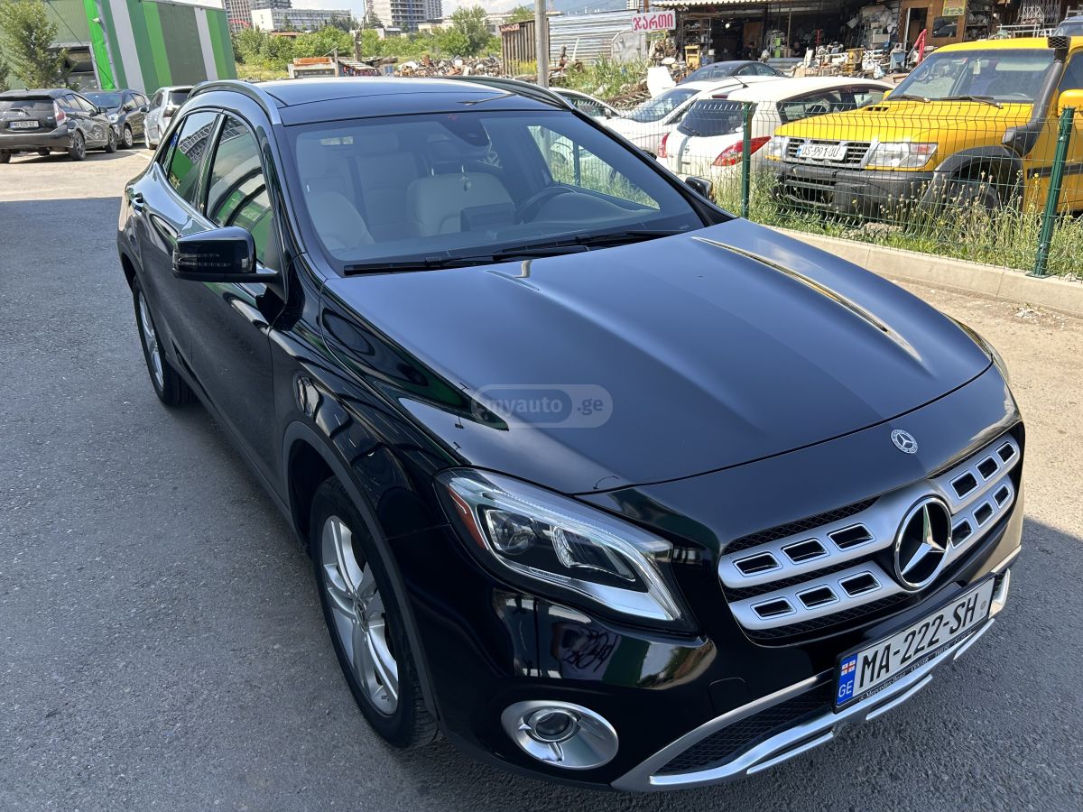 Mercedes-BenzGLA 250 4matic2018