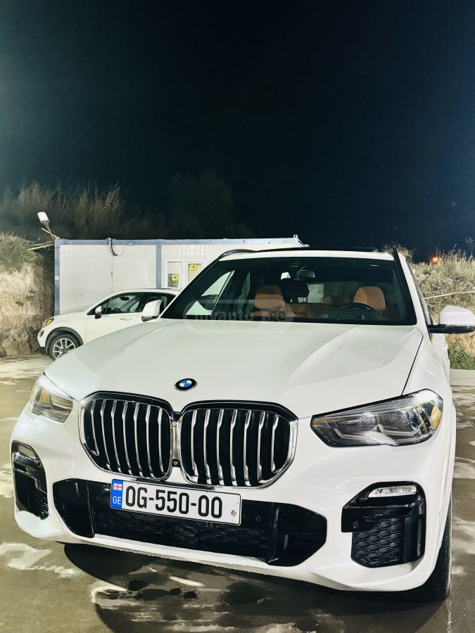 BMW X5 - фото 1