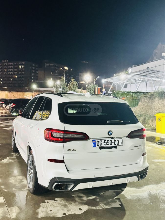 BMW X5 - фото 3