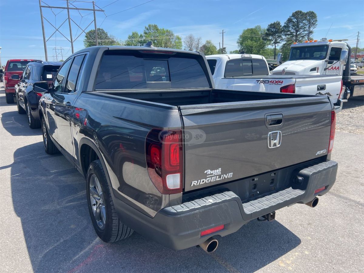 Honda Ridgeline - фото 3