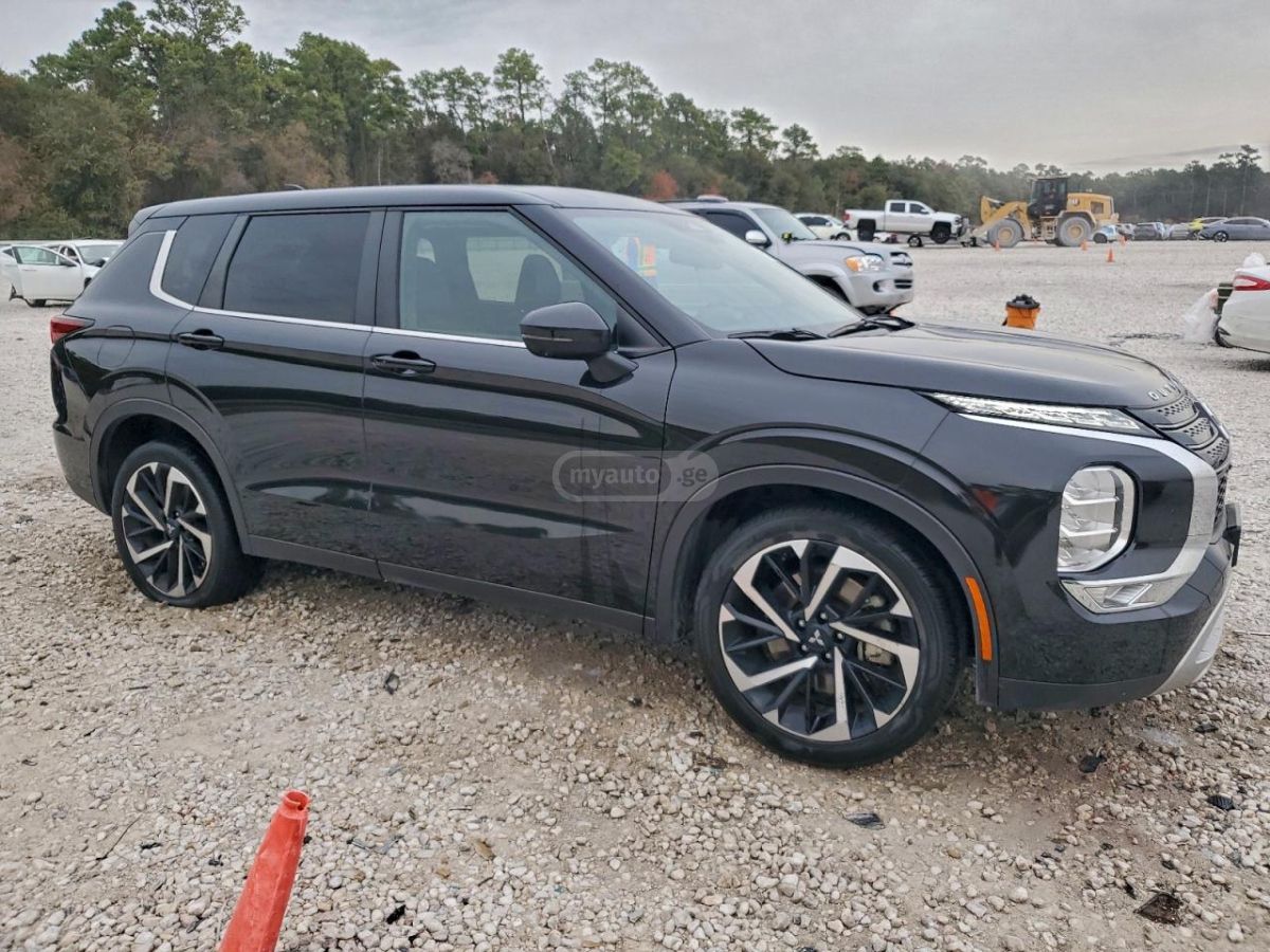 Mitsubishi Outlander - фото 4