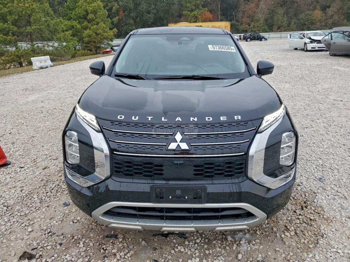 Mitsubishi Outlander - фото 5