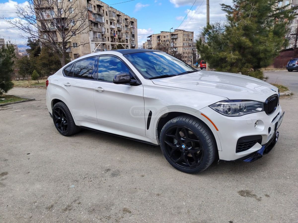 BMW X6 - фото 3