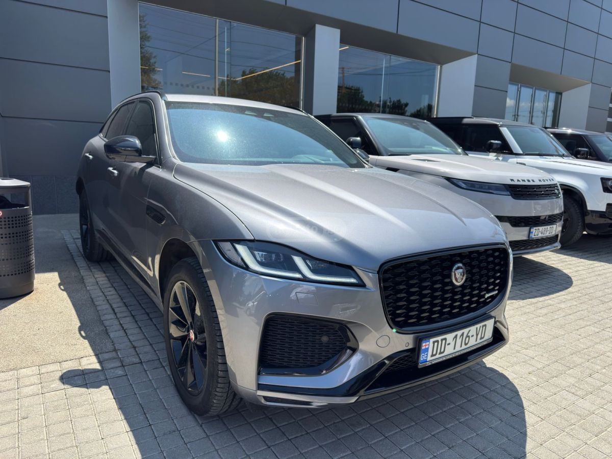 Jaguar F-Pace 