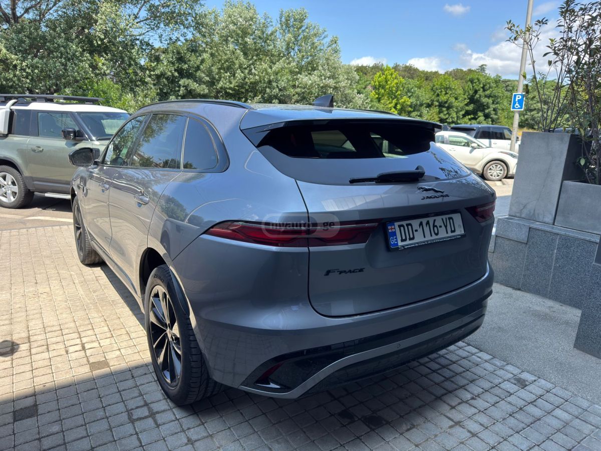 Jaguar F-Pace 