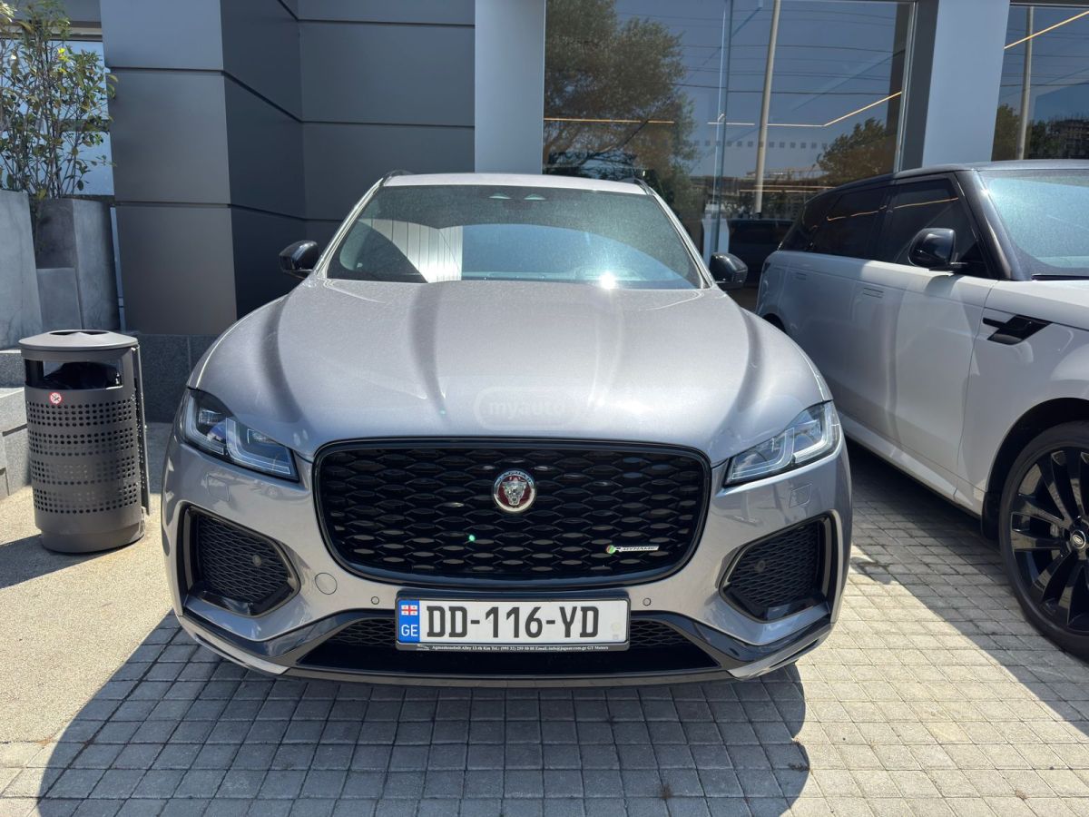 Jaguar F-Pace 