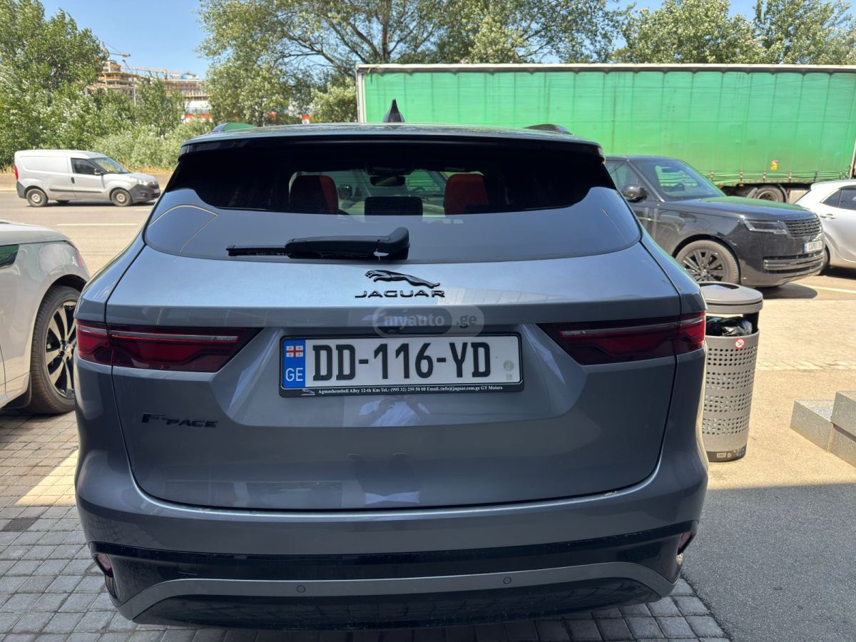 Jaguar F-Pace 