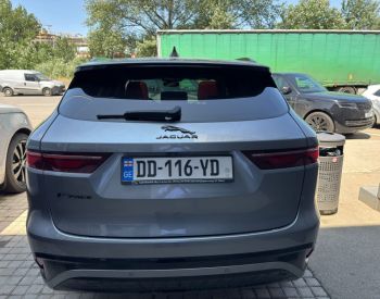 Jaguar F-Pace 