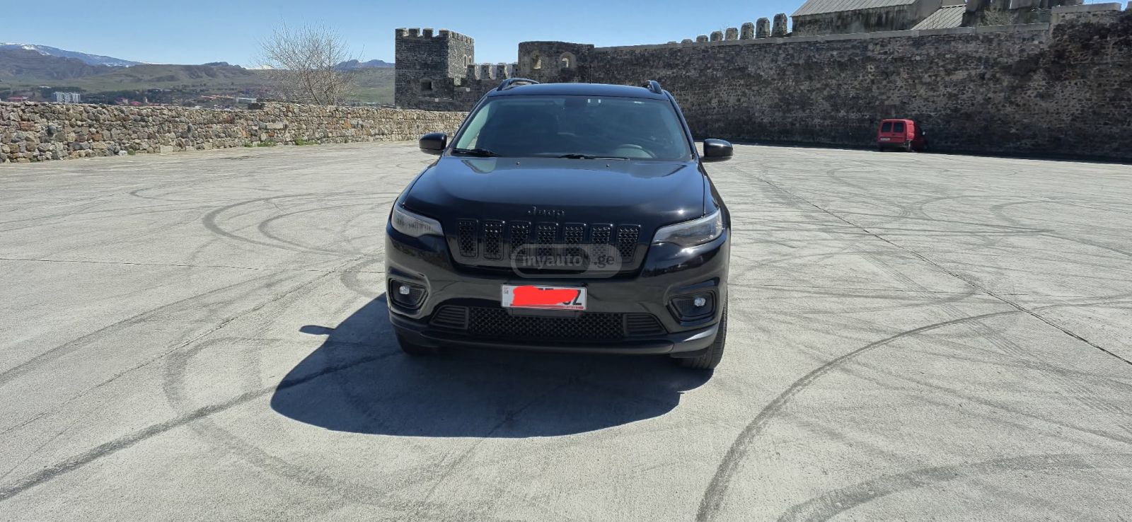 Jeep Cherokee - фото 2