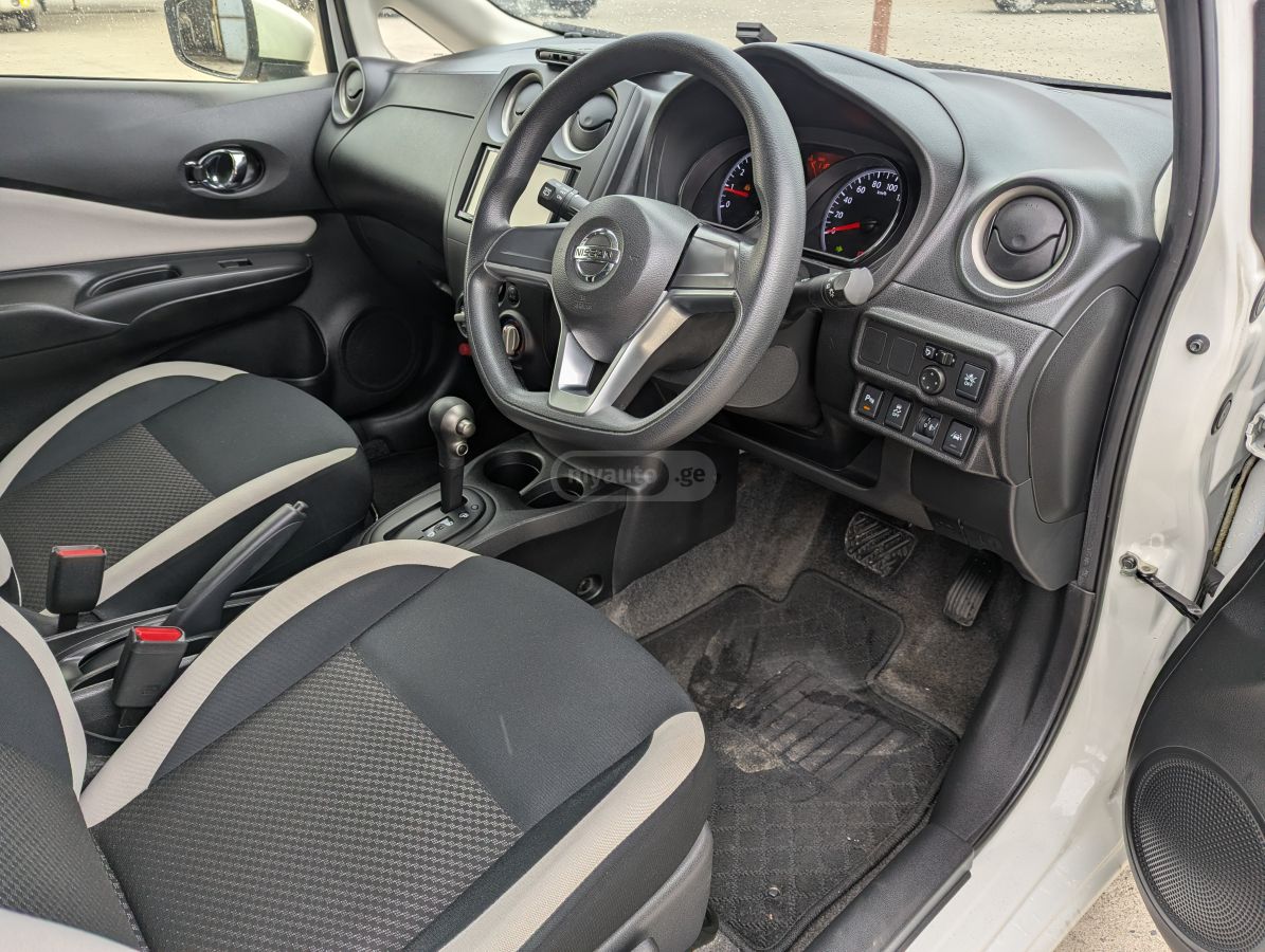 Nissan Note - фото 10