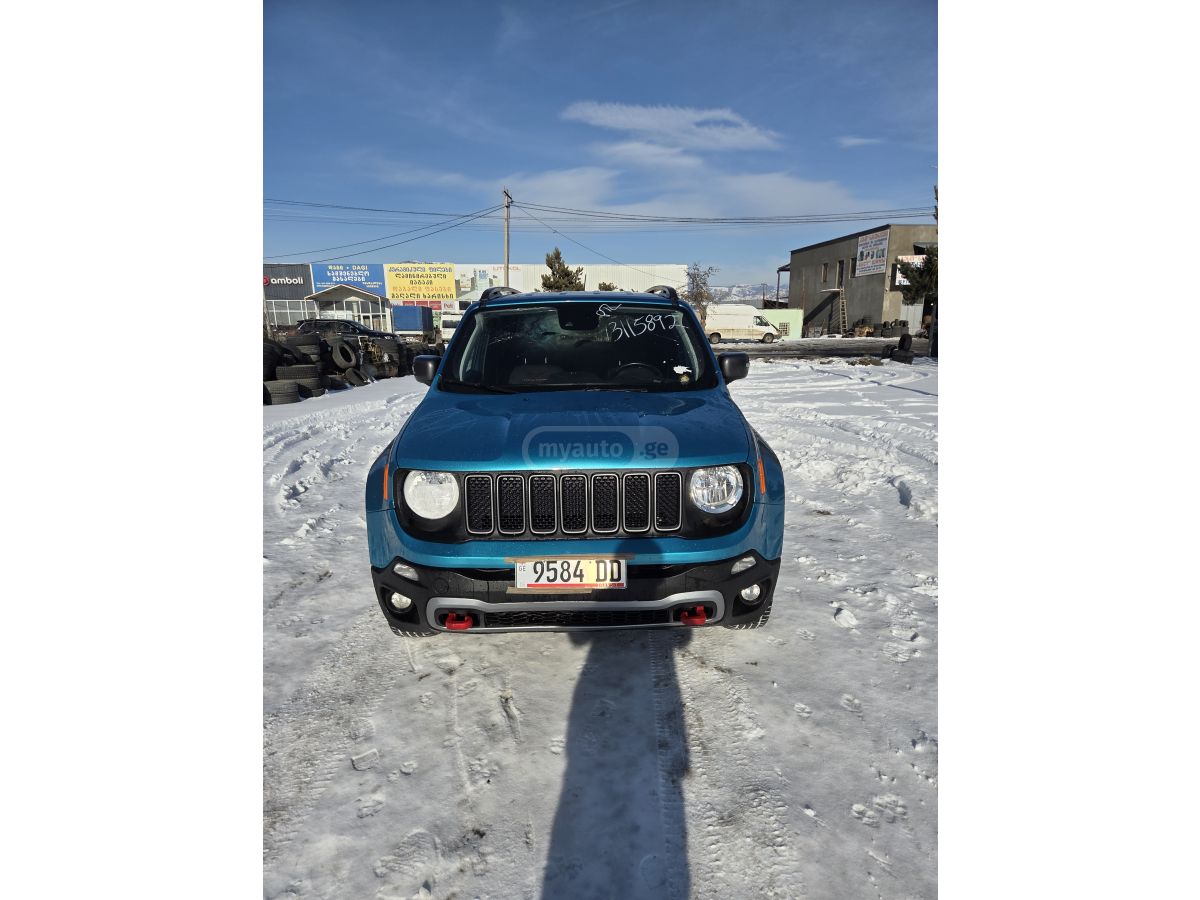 Jeep Renegade - фото 1