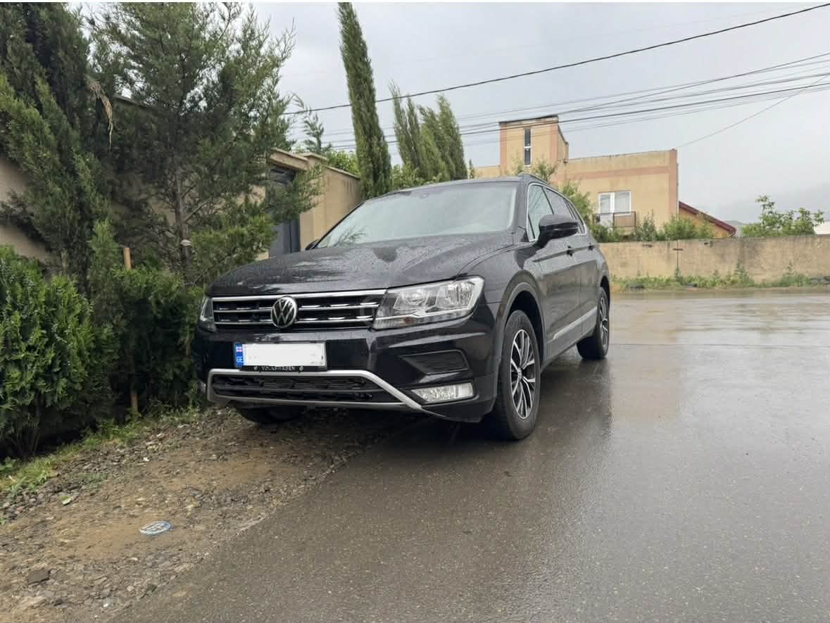 Volkswagen Tiguan - фото 2