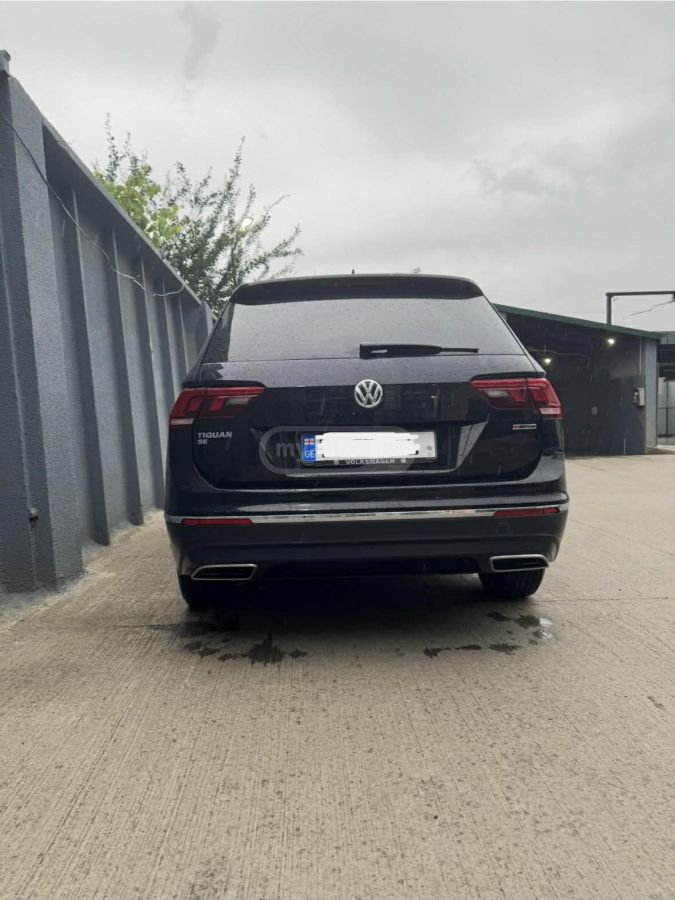Volkswagen Tiguan - фото 3