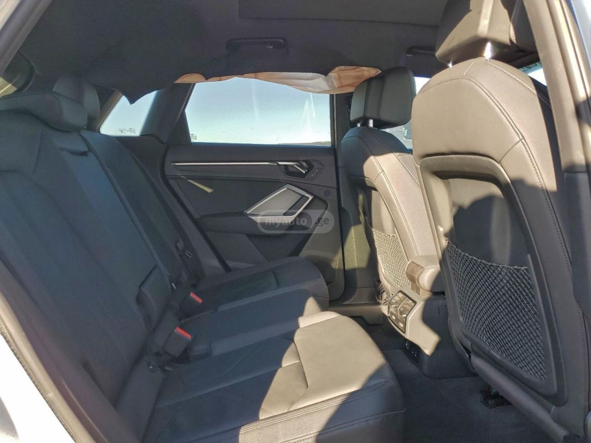 Audi 40 Premium 4dr All-Wheel Drive — миниатюра 8