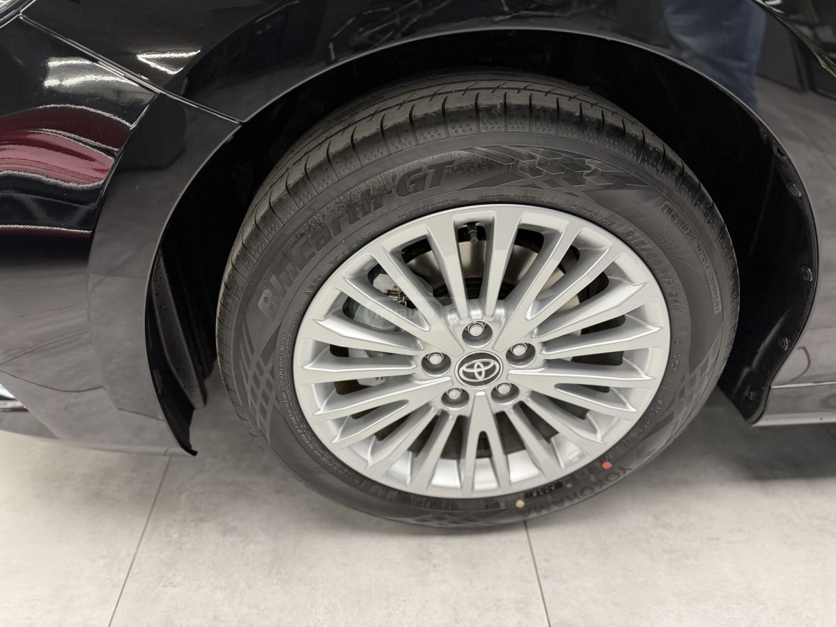 Toyota Camry - фото 15