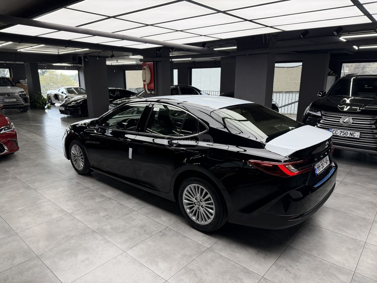 Toyota Camry - фото 6