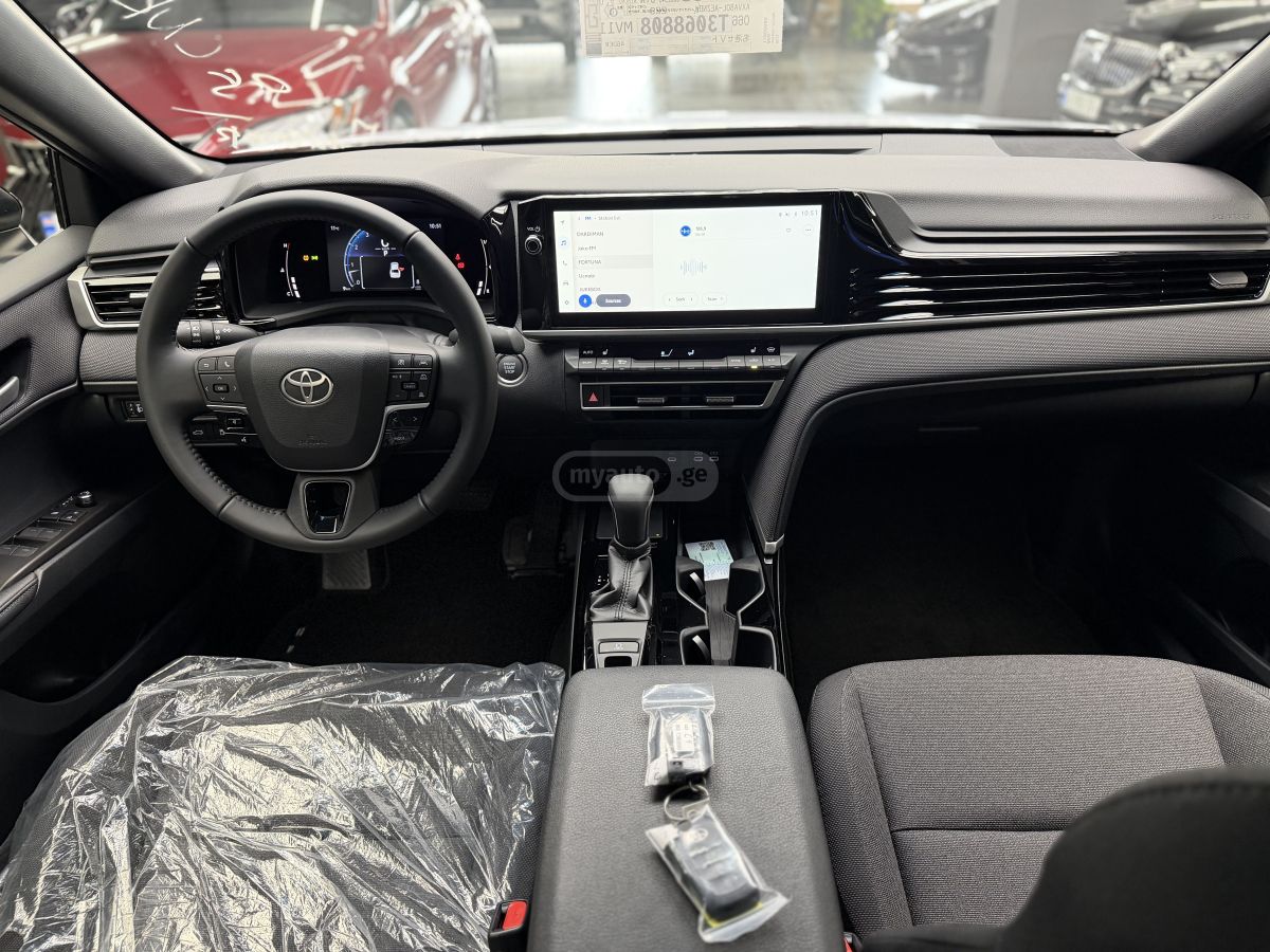 Toyota Camry - фото 7